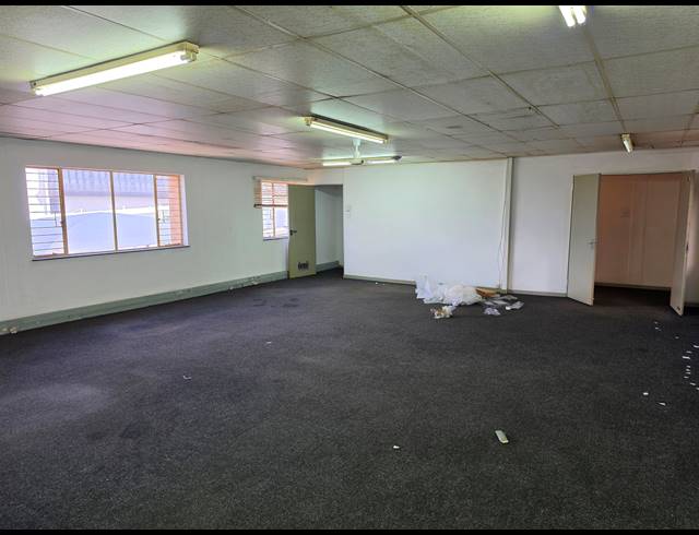 394M² MINI FACTORY TO LET IN KYA SANDS